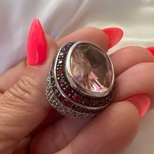 Gorgeous cocktail ring! Size 5.5